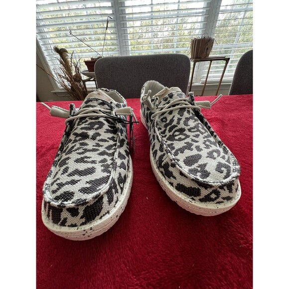 Hey Dude Wendy Cheetah Grey Slip On Shoes 40052-1GL Women's 6 - Picture 2 of 9